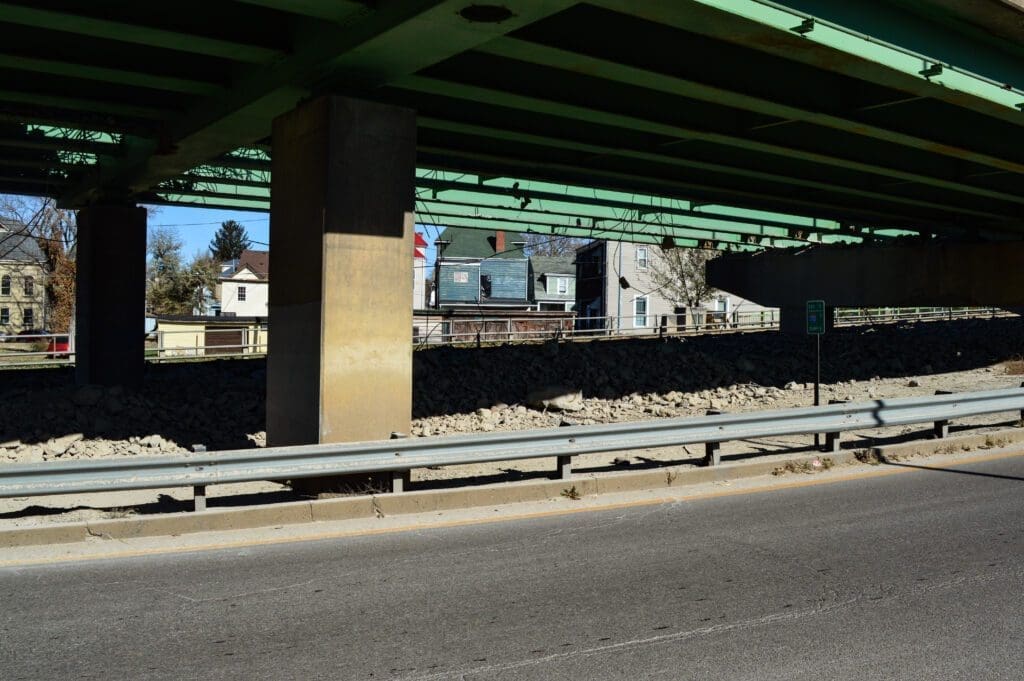 The photo displays steel girders and no road decking.