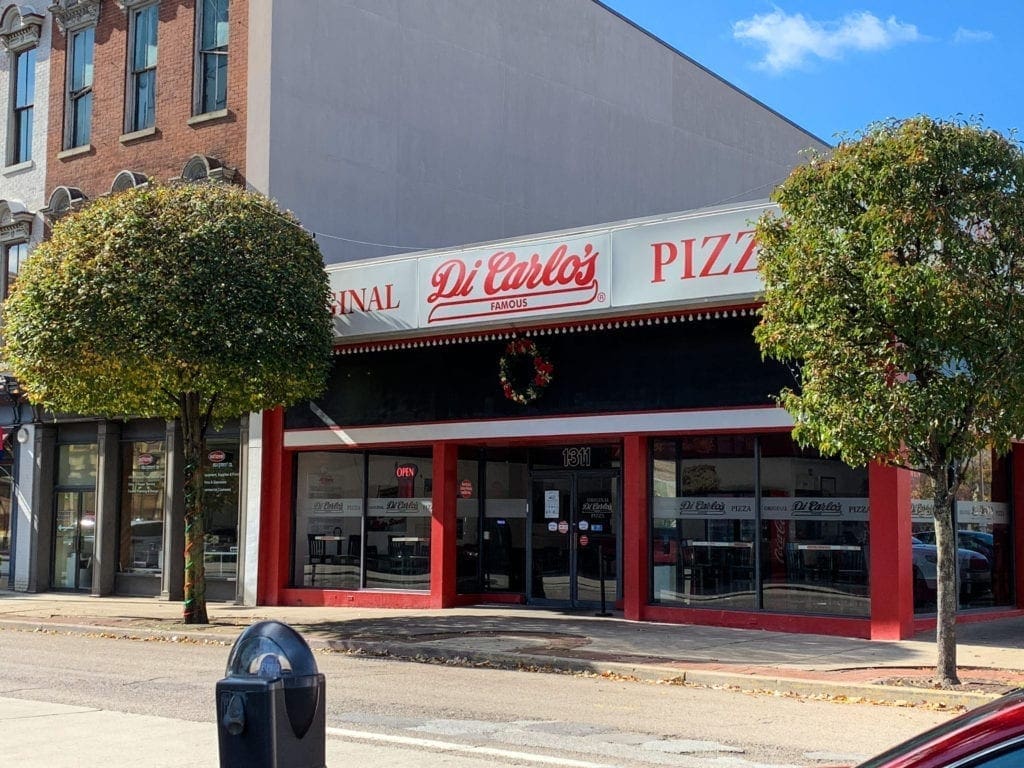 A photo of a pizza shop in downtown Wheeling.