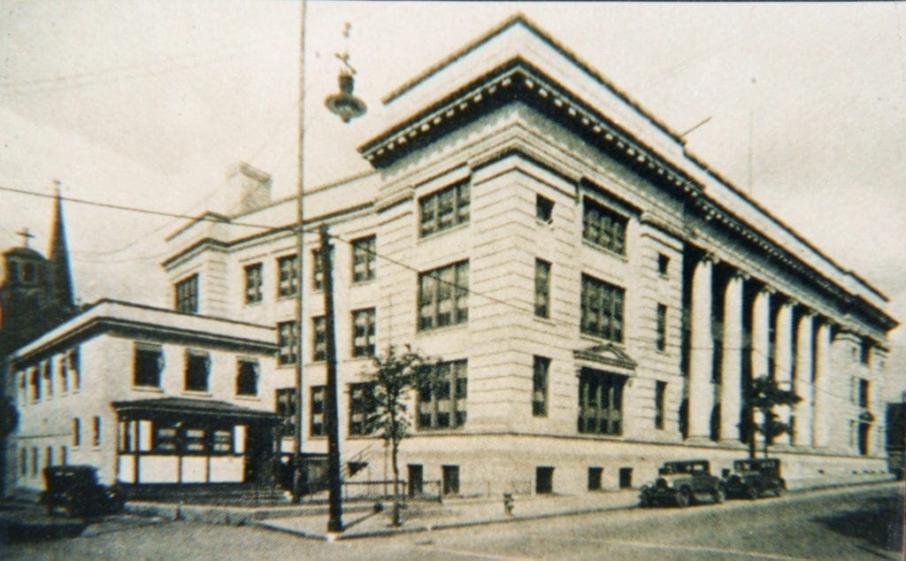 A black and white photo from the 1930s.