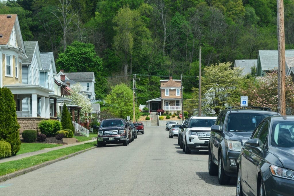 A photo of a suburban street.