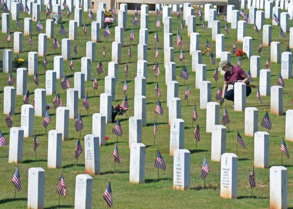 More than 1 million U.S. soliders have died at war.