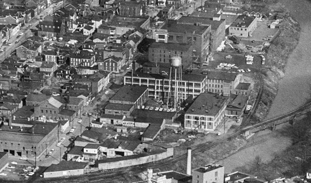 A bird's eye view of a factory.