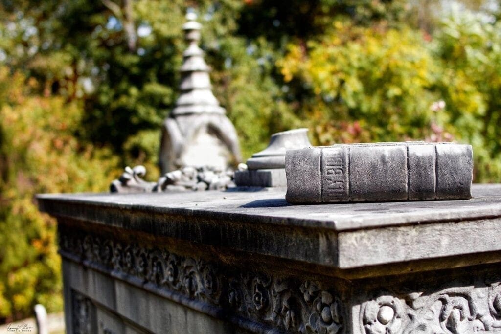 A grave stone that looks like an alter.