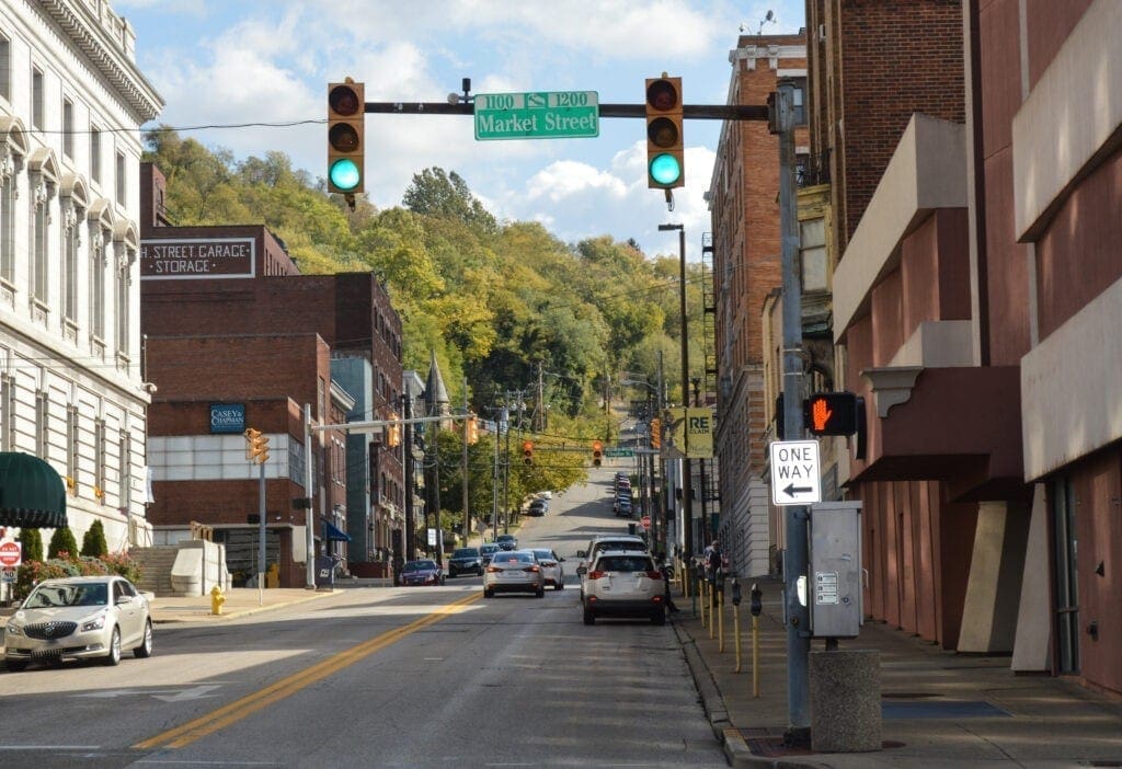 A photo of a traffic signal.