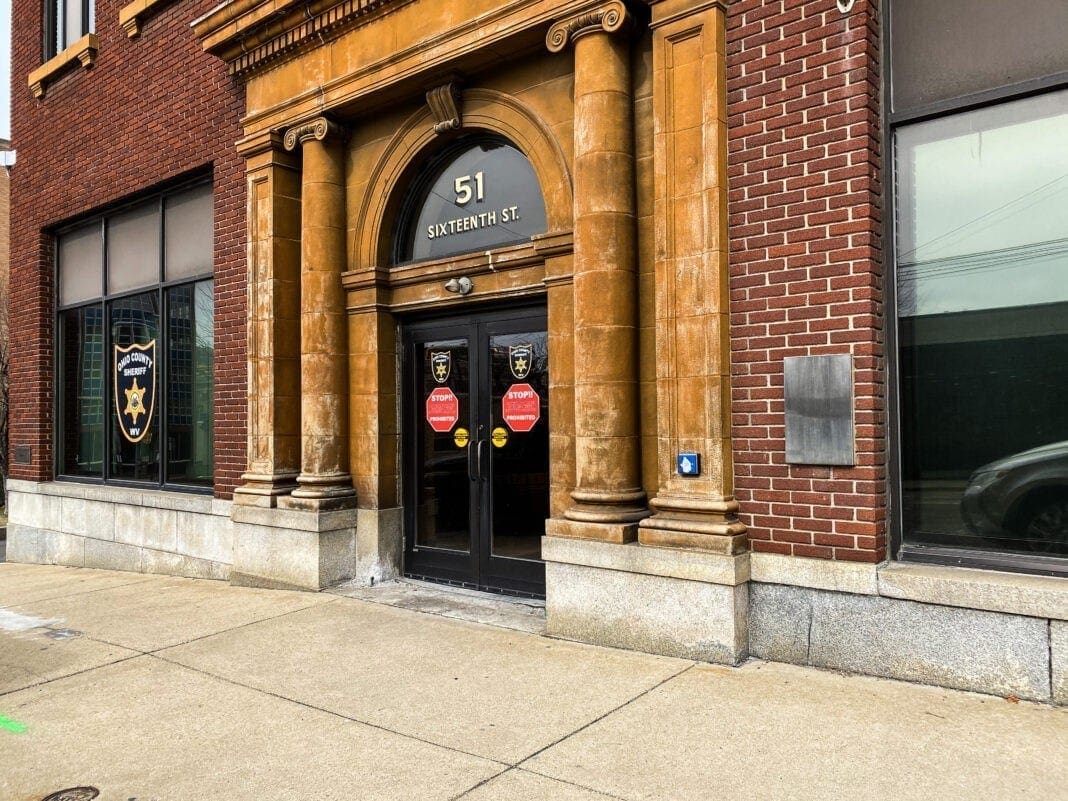 The front entrance of a sheriff's office.