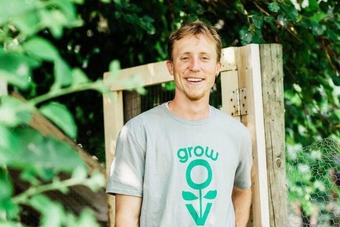 A man posing for a photo.