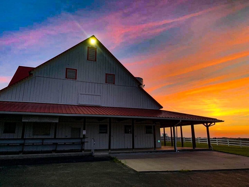 A photo of a barn.