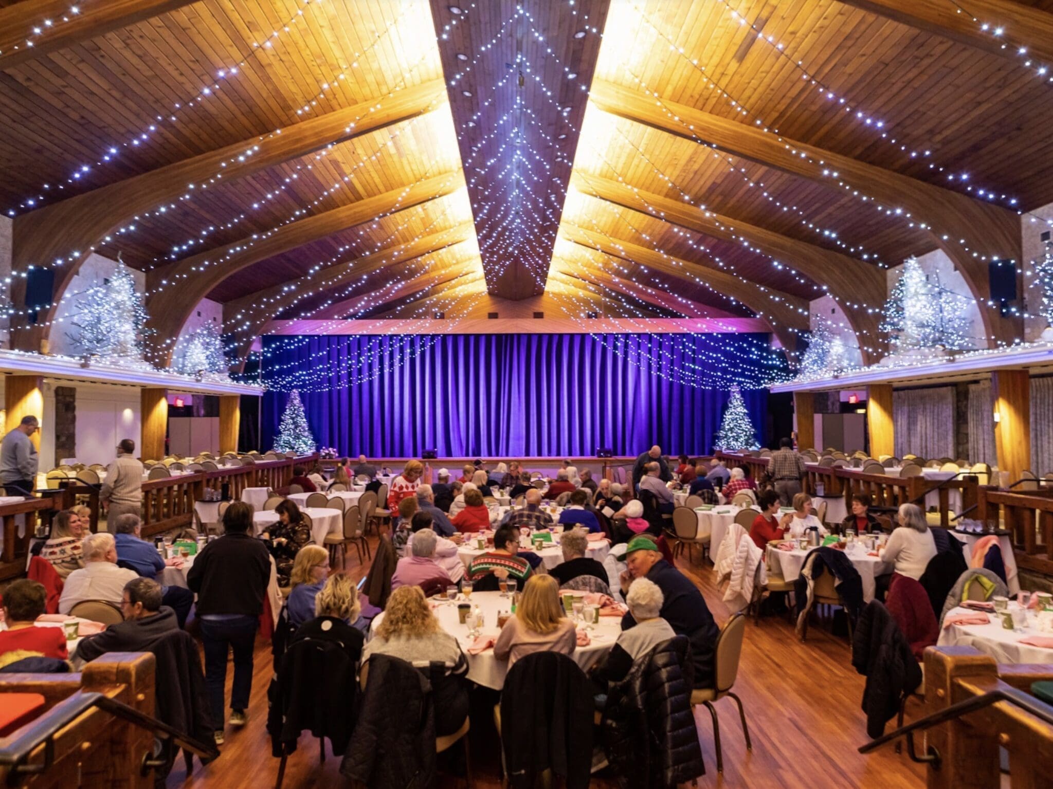 Oglebay’s ‘Jingle That’ Dinner Show Adding Festive Flair in Wilson