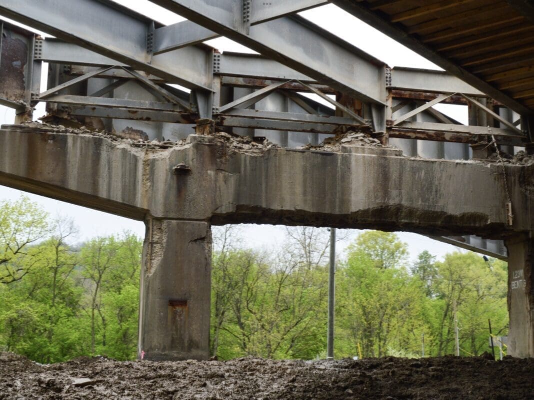 A naked bridge.