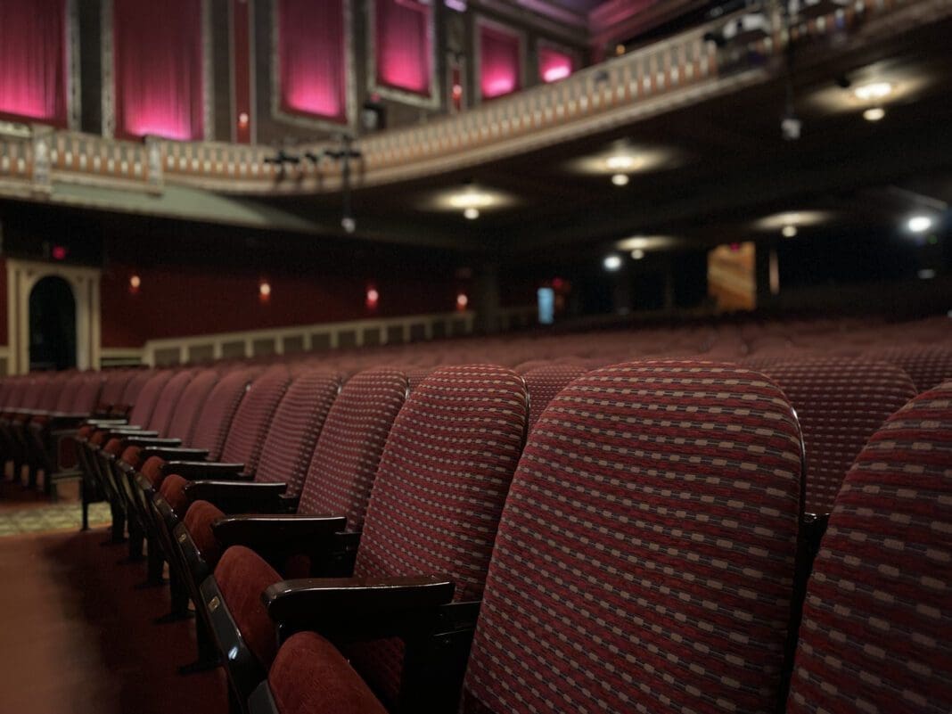 A phot ofo theatre seats.