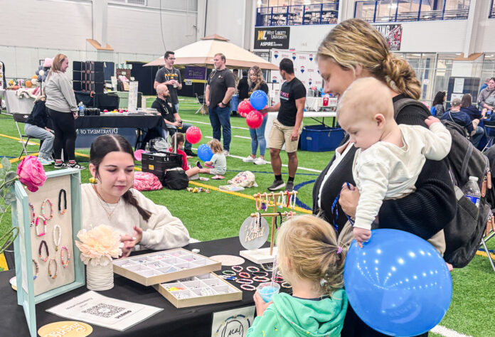 A vendor with customers.