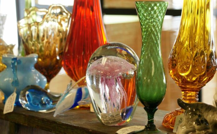 Decorative glass.