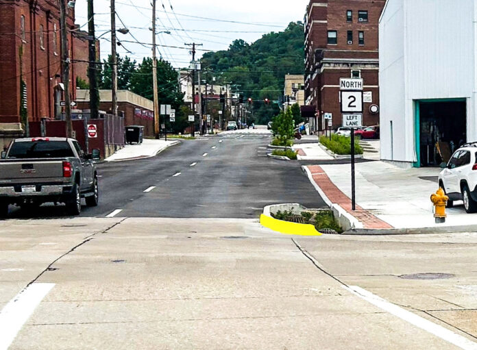 A photo of a roadway.
